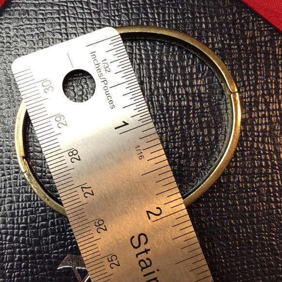 Vintage Fancy Stainless Steel Gold Bangle With Swarovski Shiny Crystal - Picture 10 of 10